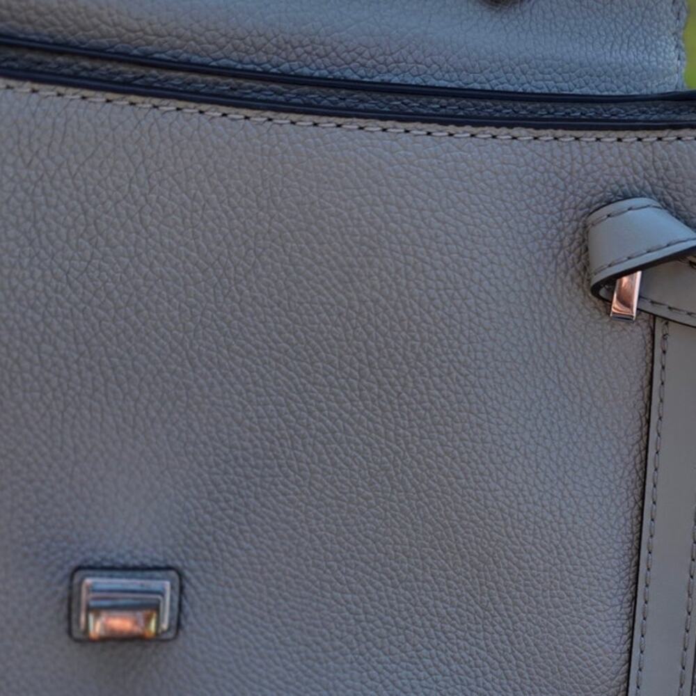 Michael Kors Cassie Gray Pebbled Leather & Silver Studded Flowers Satchel READ - Picture 15 of 16